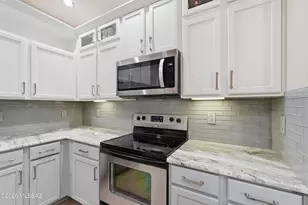 5076 W Wild Burro Spring Dr, Marana, AZ 85658 - Photo 6