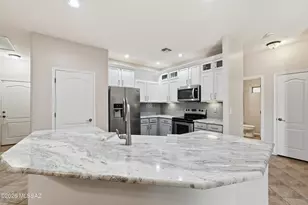 5076 W Wild Burro Spring Dr, Marana, AZ 85658 - Photo 4