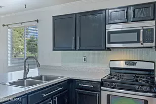 3652 Fighting Falcon Dr, Tucson, AZ 85730 - Photo 10