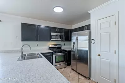 3652 Fighting Falcon Drive, Tucson, AZ 85730 - Photo 8