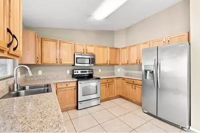 8697 N Golden Moon Way, Tucson, AZ 85743 - Photo 14