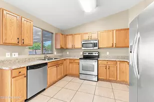 8697 N Golden Moon Way, Tucson, AZ 85743 - Photo 12