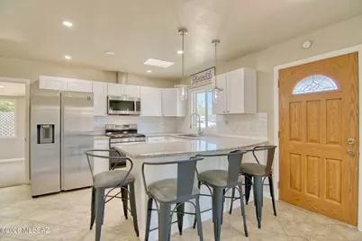 2613 N Calle De Romy, Tucson, AZ 85712 - Photo 2