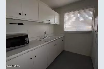 1735 S Jones Boulevard #K208, Tucson, AZ 85713 - Photo 4