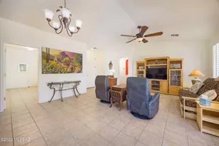 7706 W Madrigal Dr, Tucson, AZ 85743 - Photo 10