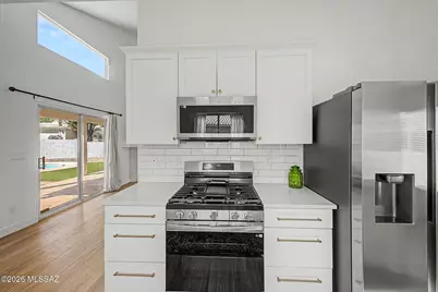 2026 W Three Oaks Drive, Oro Valley, AZ 85737 - Photo 12