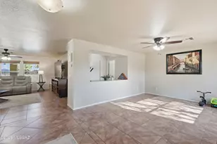 13726 E Shadow Pines Ln, Vail, AZ 85641 - Photo 2