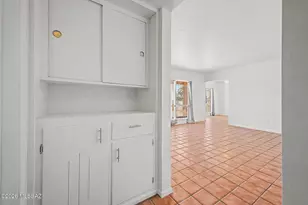 6619 E Scarlett St, Tucson, AZ 85710 - Photo 12