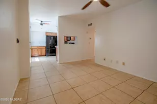 1810 E Blacklidge Dr, Tucson, AZ 85719 - Photo 8