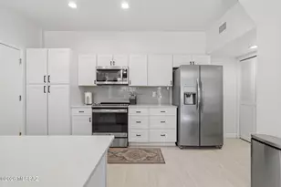 6480 N Green Briar Dr, Tucson, AZ 85718 - Photo 12
