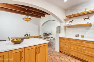 7944 E Cloud Rd, Tucson, AZ 85750 - Photo 10