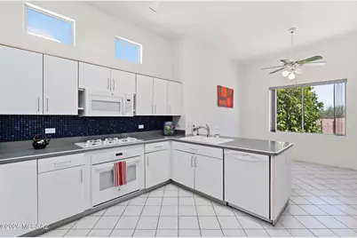 529 E Squirrel Tail Drive, Tucson, AZ 85704 - Photo 6