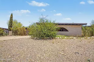 8965 E 35th Cir, Tucson, AZ 85710 - Photo 2