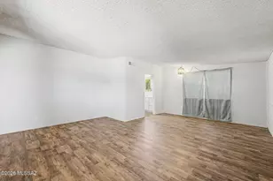 8965 E 35th Cir, Tucson, AZ 85710 - Photo 4