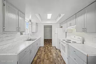 8965 E 35th Cir, Tucson, AZ 85710 - Photo 12