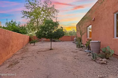 10446 E Sara Scarlet Loop, Tucson, AZ 85747 - Photo 28