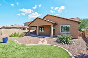 11704 W Boll Bloom Dr, Marana, AZ 85653 - Photo 6