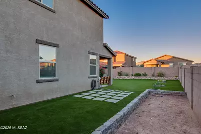 7877 S Wolf Creek Drive, Tucson, AZ 85757 - Photo 24