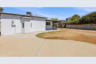 2111 S Miramonte Stravenue, Tucson, AZ 85713 - Photo 30
