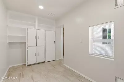 2111 S Miramonte Stravenue, Tucson, AZ 85713 - Photo 26