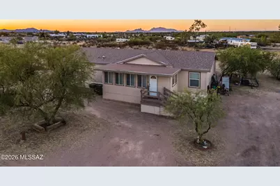 16742 W Moore Road, Marana, AZ 85653 - Photo 2