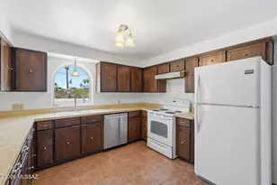 2501 E Greenlee Pl, Tucson, AZ 85716 - Photo 16