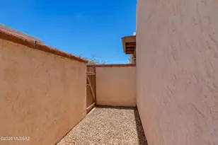 2504 N Ironwood Ridge Dr, Tucson, AZ 85745 - Photo 34
