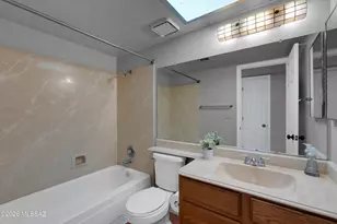2504 N Ironwood Ridge Dr, Tucson, AZ 85745 - Photo 30