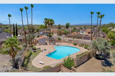 2504 N Ironwood Ridge Drive, Tucson, AZ 85745 - Photo 1