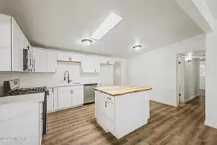 6470 E Calle Luna, Tucson, AZ 85710 - Photo 12