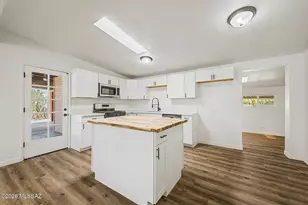 6470 E Calle Luna, Tucson, AZ 85710 - Photo 10