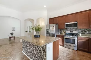 9625 N Hebden Way, Marana, AZ 85653 - Photo 8