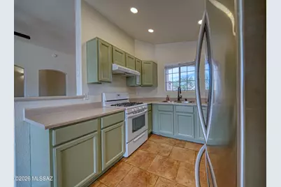 7992 N Siskiyou Drive, Tucson, AZ 85743 - Photo 10