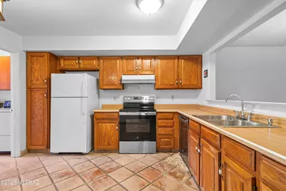 7842 E Rosewood Street, Tucson, AZ 85710 - Photo 6