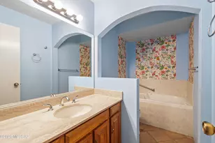 7842 E Rosewood St, Tucson, AZ 85710 - Photo 28
