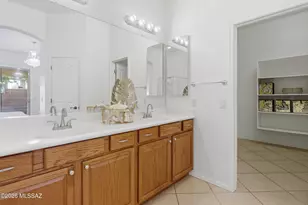 10046 E Cedar Hill Dr, Tucson, AZ 85748 - Photo 32