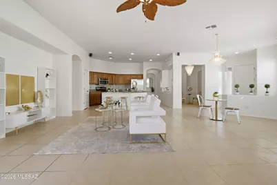 10046 E Cedar Hill Drive, Tucson, AZ 85748 - Photo 6