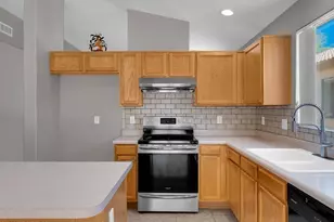 2818 W Medallion Dr, Tucson, AZ 85741 - Photo 10