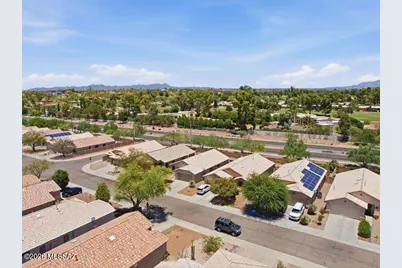 2818 W Medallion Drive, Tucson, AZ 85741 - Photo 38