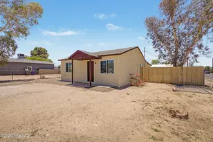 325 W District St, Tucson, AZ 85714 - Photo 2