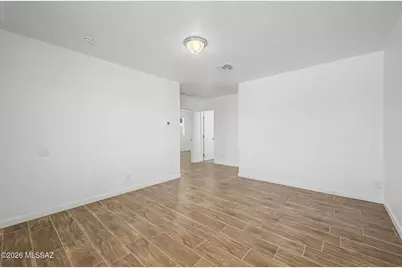 325 W District Street, Tucson, AZ 85714 - Photo 4