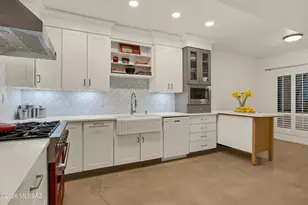 6400 N Val Dosta Dr, Tucson, AZ 85718 - Photo 8