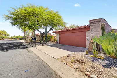 8421 N VÃ­a Tioga, Tucson, AZ 85704 - Photo 1