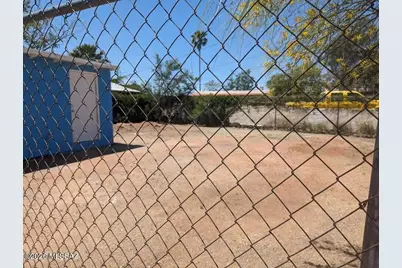 2703 E Grant Road #11, Tucson, AZ 85716 - Photo 2