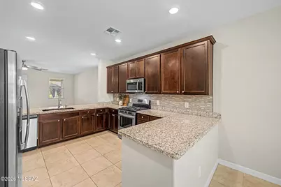 9794 N Howling Wolf Road, Marana, AZ 85653 - Photo 16