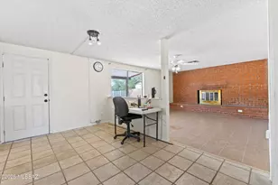 4520 W Lynn Cir, Tucson, AZ 85741 - Photo 8