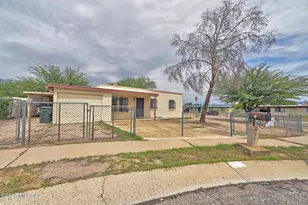 4652 S Calle Madrid, Tucson, AZ 85714 - Photo 2