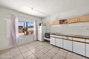 843 W Wyoming St, Tucson, AZ 85706 - Photo 10