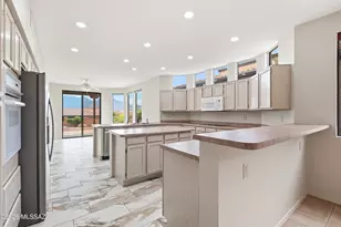 4819 S Prairie Hills Dr, Green Valley, AZ 85622 - Photo 10