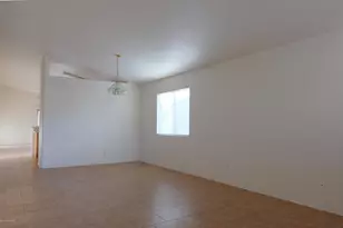 8042 E Sundew Dr, Tucson, AZ 85710 - Photo 8